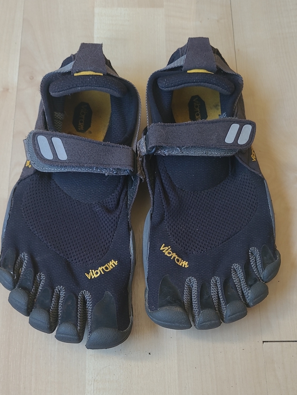 Vibram Five Toe Trail Running Shoes Size US 6.5